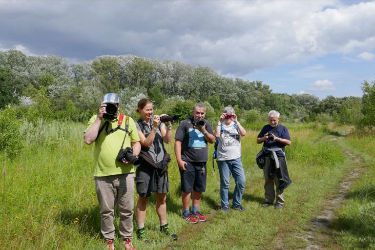 Die begeisterte Teilnehmer am Fotokurs "Naturfotografie im Nationalpark Donau-Auen"